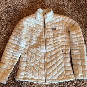 TNF thermoball women’s jacket